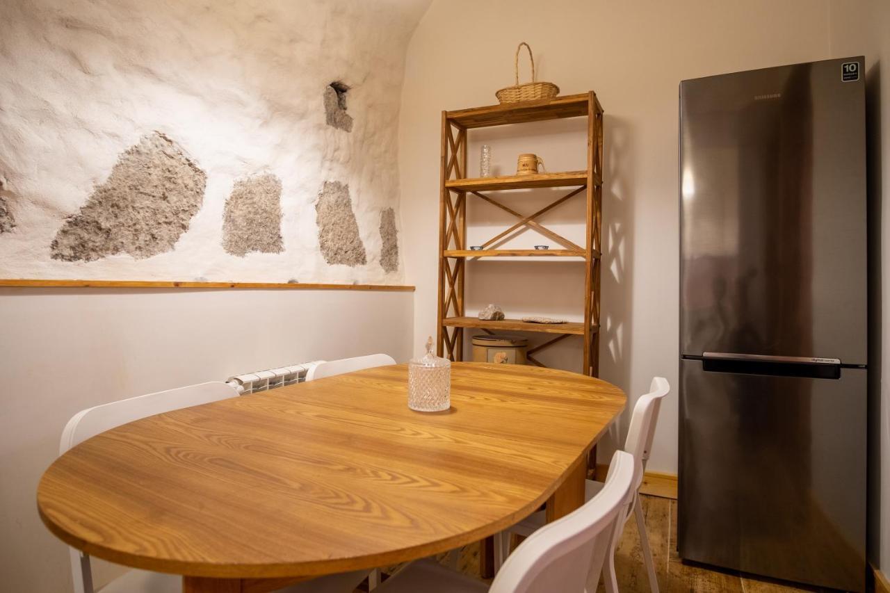 Dream Stay - Historic Old Town Apartment From 1364 Tallinn Buitenkant foto
